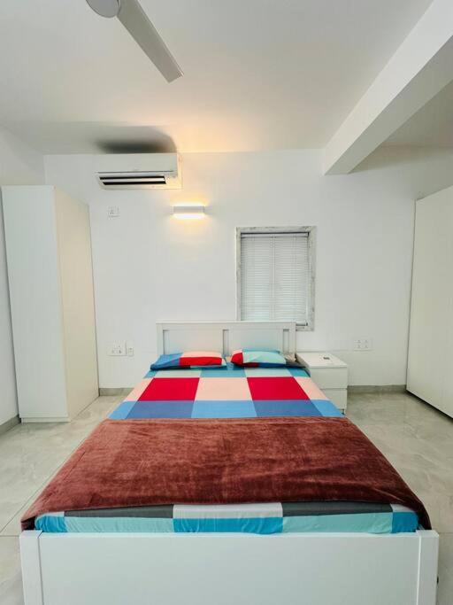White House Sky View Theatre Villa In Gachibowli Ngoại thất bức ảnh