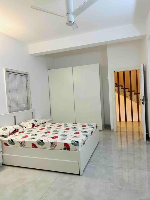 White House Sky View Theatre Villa In Gachibowli Ngoại thất bức ảnh
