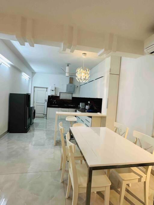 White House Sky View Theatre Villa In Gachibowli Ngoại thất bức ảnh