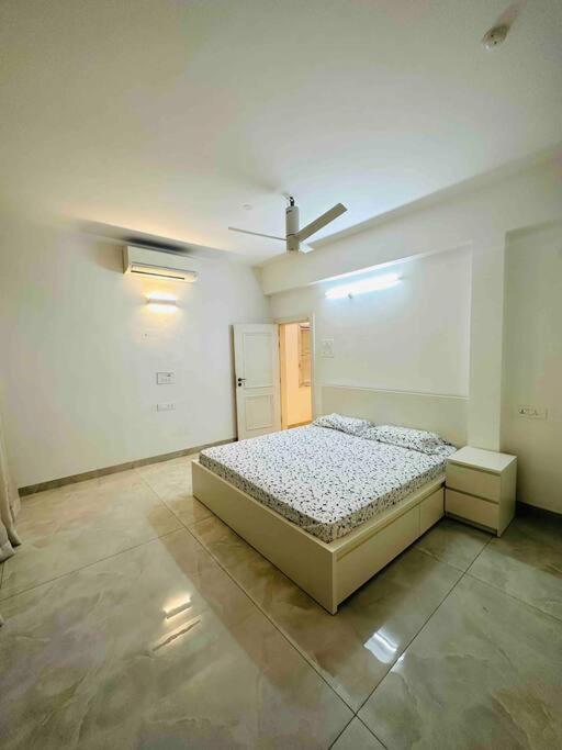 White House Sky View Theatre Villa In Gachibowli Ngoại thất bức ảnh